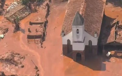 BHP, acionista da Samarco, é condenada pela Justiça inglesa em processo sobre rompimento de barragem em Mariana