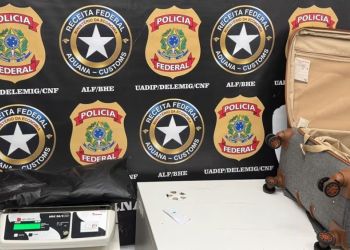 Passageira é presa no Aeroporto Internacional de Confins com 3,5 kg de cocaína escondidos em fundo falso de mala