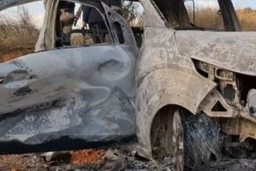 Corpo carbonizado é achado dentro de carro incendiado na BR-381, em Minas