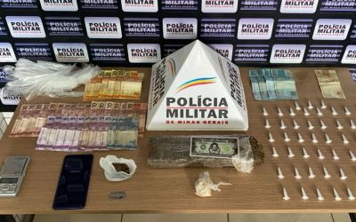 Jovem com tornozeleira eletrônica é preso por tráfico de drogas em Caratinga