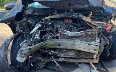 Acidente entre carros deixa cinco feridos na BR-381 no trevo de Jaguaraçu