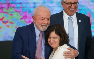 Lula sanciona lei que garante atendimento no SUS a pais enlutados pela perda de filhos