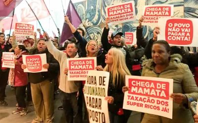 Manifestantes voltam à Paulista em defesa de impostos para bilionários
