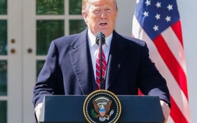 Trump inicia tarifaço com acordos parciais e Brasil na mira
