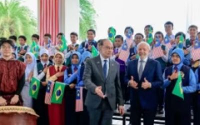  Lula fecha sete acordos de cooperação com Malásia na Cúpula da Asean