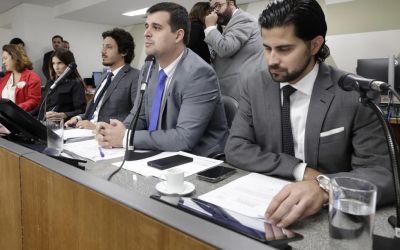 ALMG aprova parecer favorável a projeto que obriga cardápio impresso em bares e restaurantes